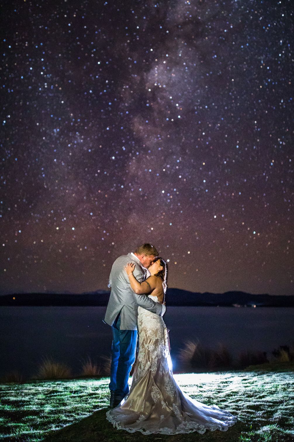 wedding photos at mt cook lakeside retreat