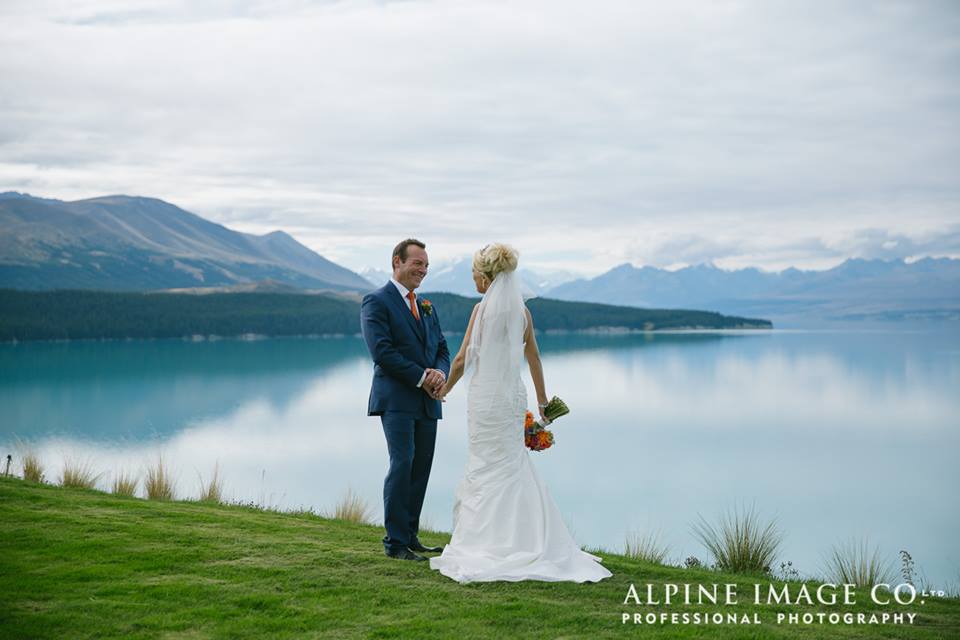 mt cook lakeside retreat wedding photography