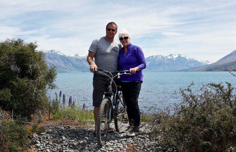 luke and kaye enjoying the alps 2 ocean cycle trail