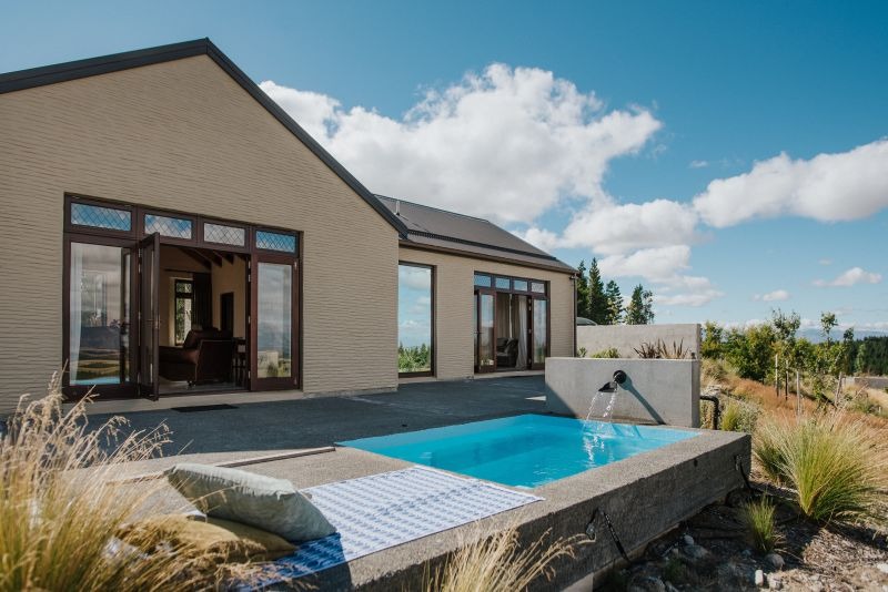 moraine villa exterior mt cook lakeside retreat