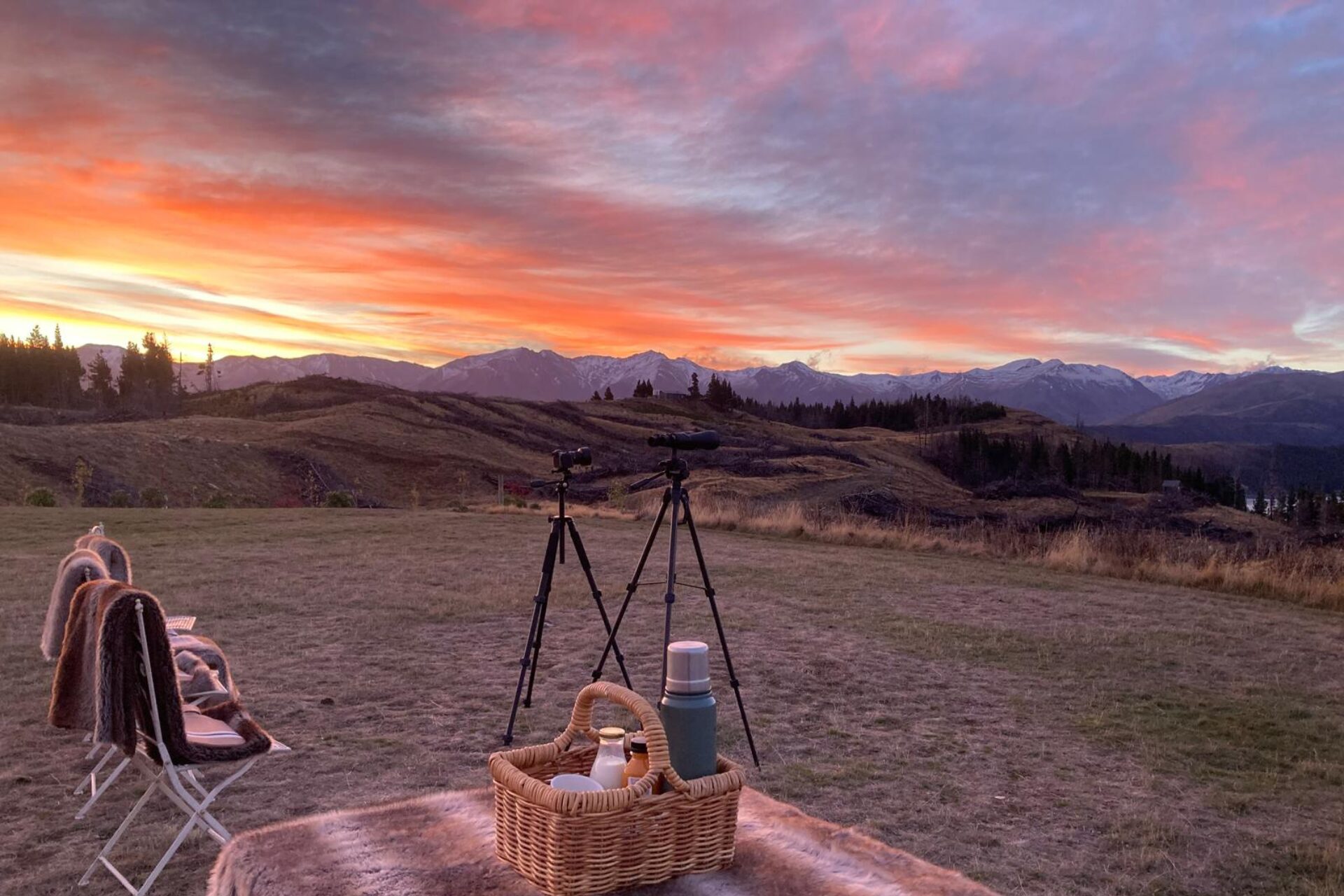 Dusk to Dark Stargazing